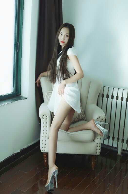 【高挑小姐姐】的相册